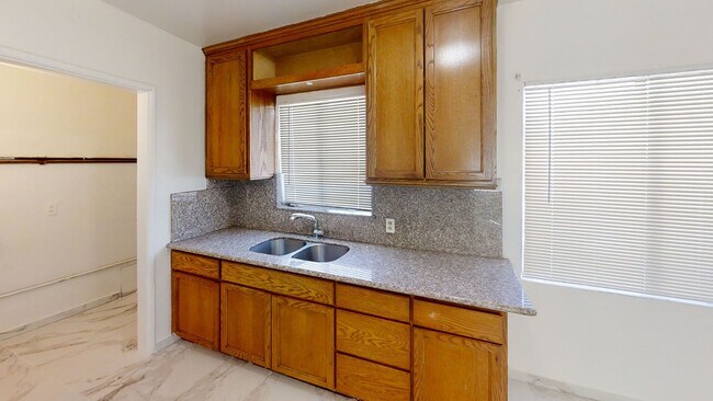 1007 Calhoun St in Redlands, CA - Building Photo - Building Photo