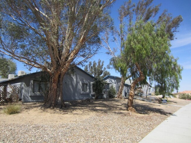 73870 Desert Trail Dr in Twentynine Palms, CA - Building Photo - Building Photo