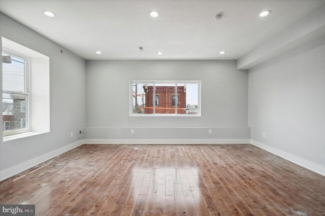 2657 E Clearfield St photo'