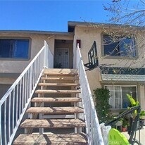 509 E Ave Q-2, Unit B in Palmdale, CA - Building Photo