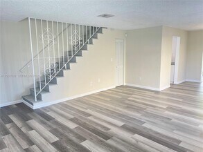 9503 SW 88th Terrace in Miami, FL - Building Photo - Building Photo