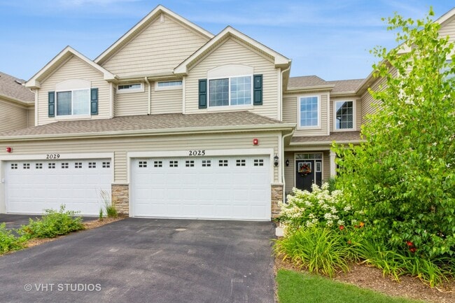 property at 2025 Stuttle Rd