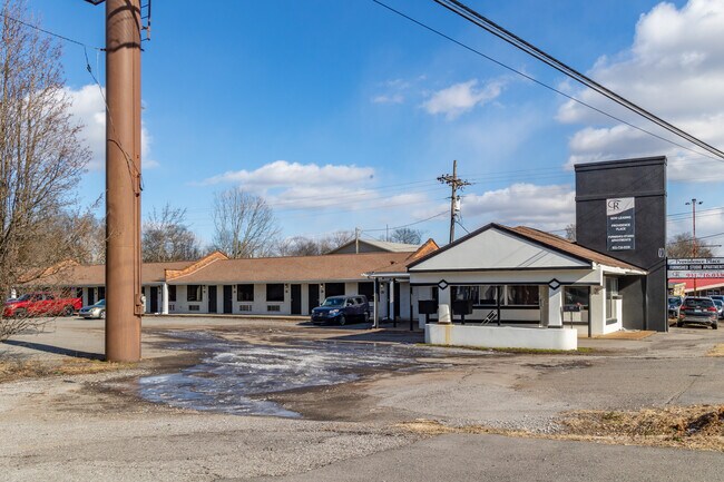 Providence Place Apartments in Clarksville, TN - Building Photo - Primary Photo