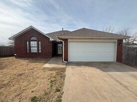 1404 Jordan Cir in Norman, OK - Building Photo