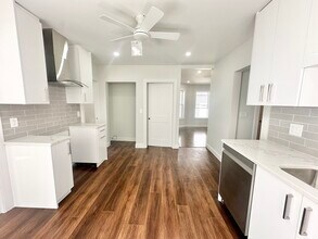 13 Fairmont St, Unit 1 in Arlington, MA - Foto de edificio - Building Photo