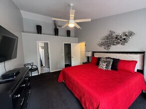 2444 Sweetwater Club Cir in Kissimmee, FL - Building Photo - Building Photo