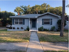 4302 W Santiago St in Tampa, FL - Building Photo