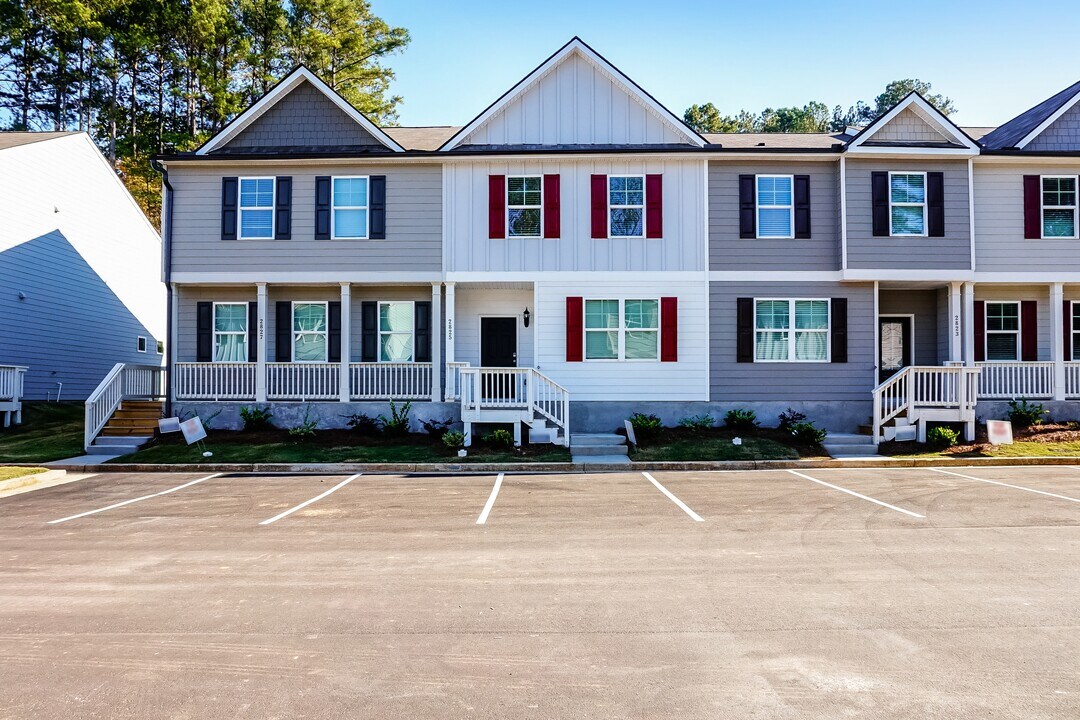 2847 Saratoga Lake View in Decatur, GA - Building Photo