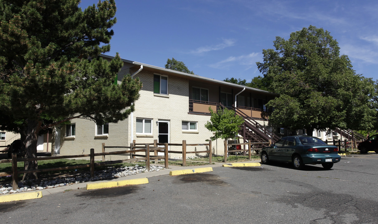 Northridge Apartments & Storage in Federal Heights, CO - Foto de edificio