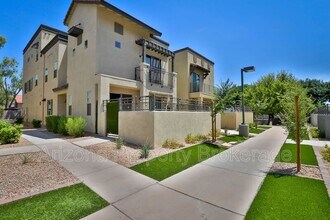 300 N Gila Springs Blvd in Chandler, AZ - Building Photo - Building Photo