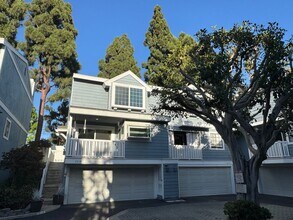 2218 Mayfair Ct in Costa Mesa, CA - Building Photo - Building Photo