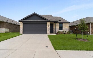 1263 Falcon Hts Dr in Forney, TX - Building Photo