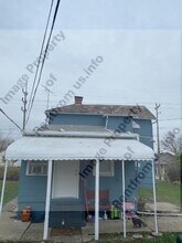136 Pierce Ave in Lancaster, OH - Building Photo - Building Photo