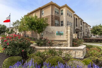Trails at Lake Houston in Houston, TX - Foto de edificio - Building Photo