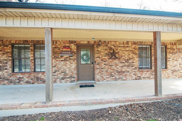 313 Comanche Dr in Gainesville, TX - Building Photo