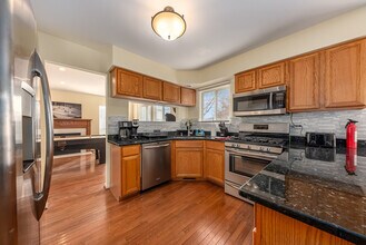 2484 Warm Springs Ln, Unit SI ID1285077P in Naperville, IL - Building Photo - Building Photo