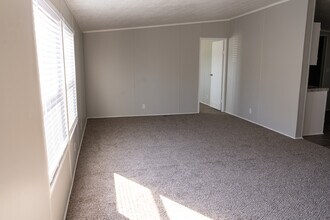 120 Parma Ct in Sanger, TX - Foto de edificio - Building Photo