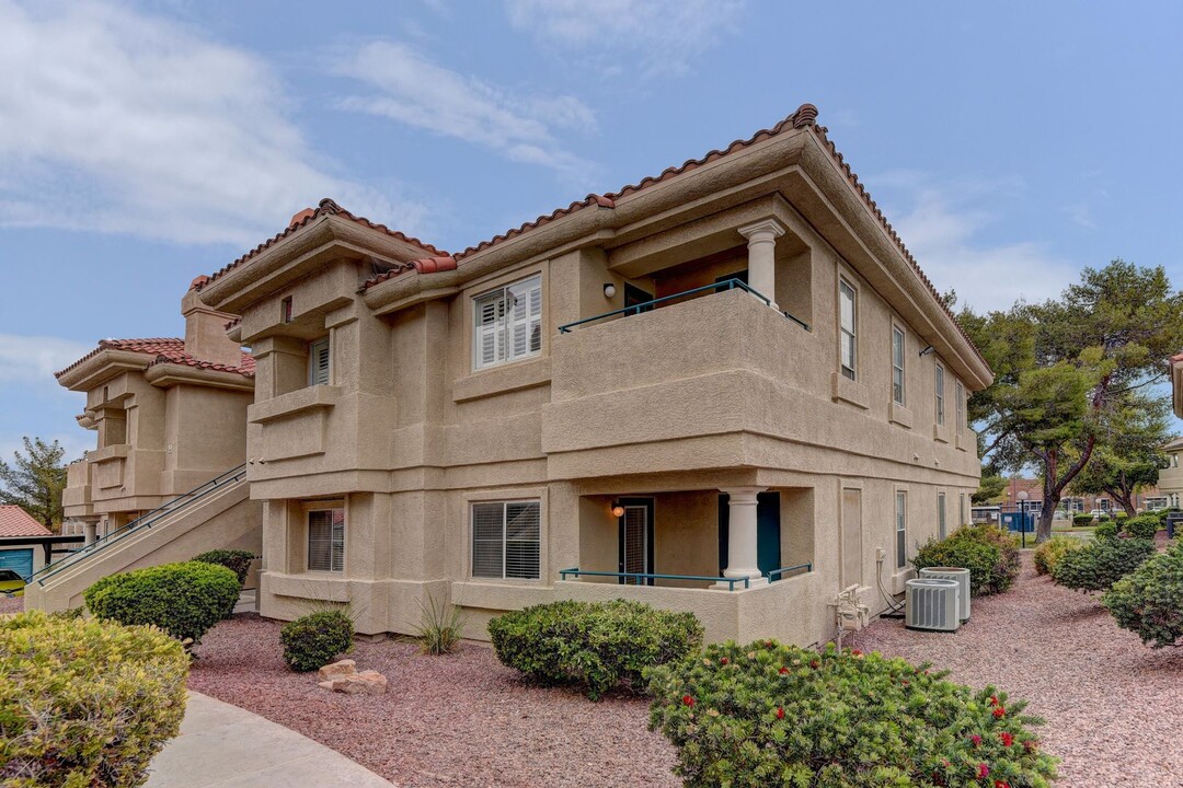 1539 Lake Placid Terrace in Henderson, NV - Building Photo