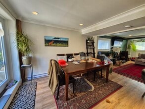 941 Avrill Rd in Langford, BC - Building Photo - Building Photo