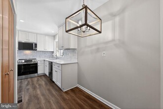 21 Foxtail Ct in Newark, DE - Foto de edificio - Building Photo