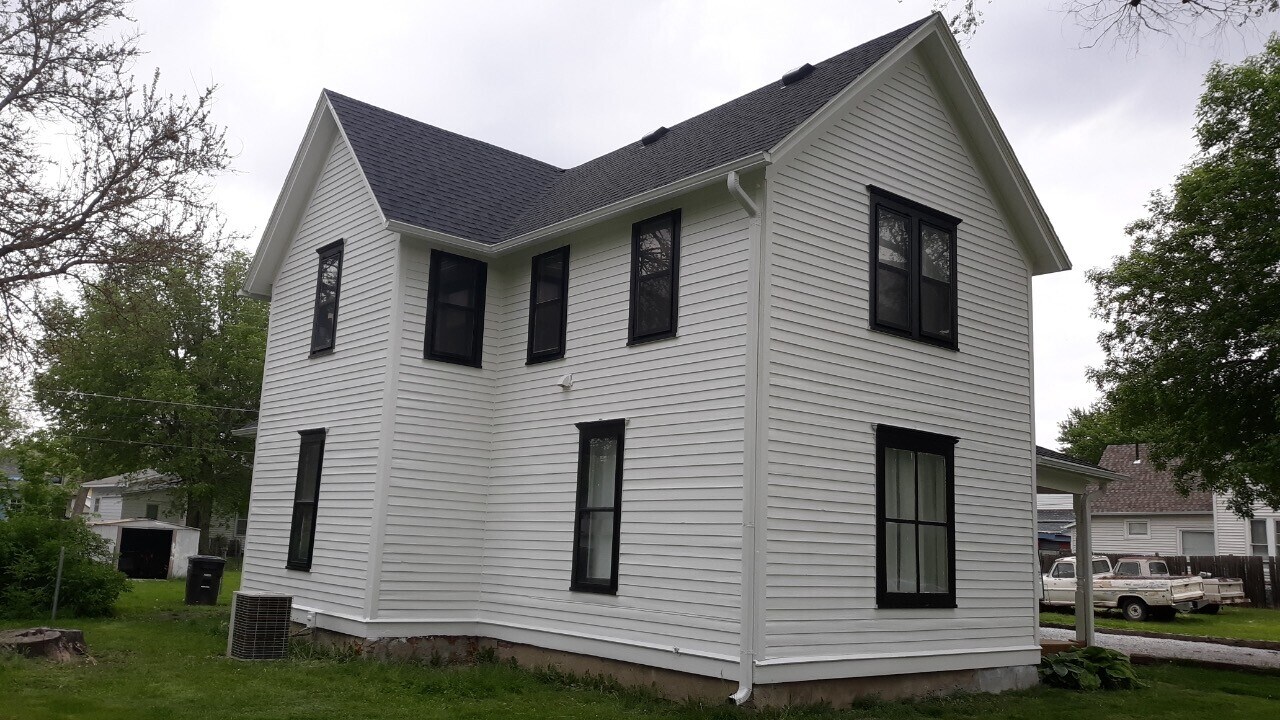 1318 W 4th St in Hastings, NE - Building Photo