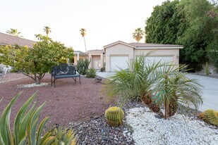 48305 Pic Way in Indio, CA - Building Photo