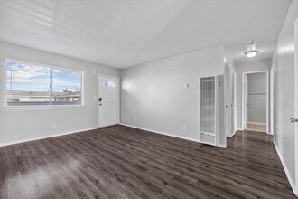 1133 Ohio in Long Beach, CA - Foto de edificio - Building Photo