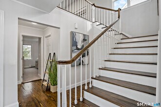 1016 Fairfield Beach Rd in Fairfield, CT - Building Photo - Building Photo