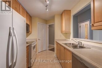 350-350 Mill Rd in Toronto, ON - Building Photo - Building Photo