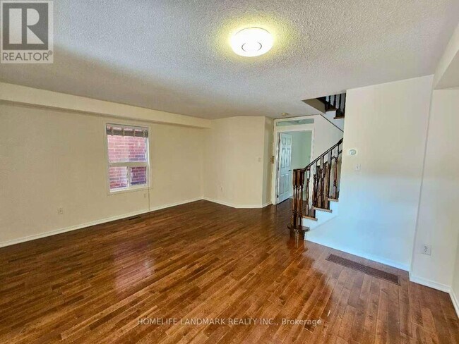 56 Briarcrest Dr in Markham, ON - Building Photo - Building Photo
