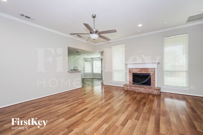 101 Canterbury Dr in Saginaw, TX - Building Photo - Building Photo