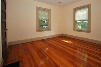 58 Englewood Ave, Unit 2 in Boston, MA - Foto de edificio - Building Photo