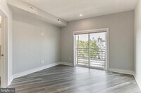 2208 Ridge Ave photo'