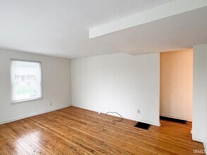330 N Roosevelt St in Bloomington, IN - Building Photo - Building Photo