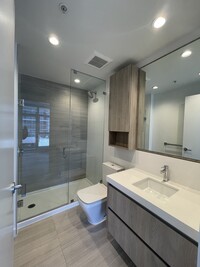 6080 Mckay Av in Burnaby, BC - Building Photo - Building Photo