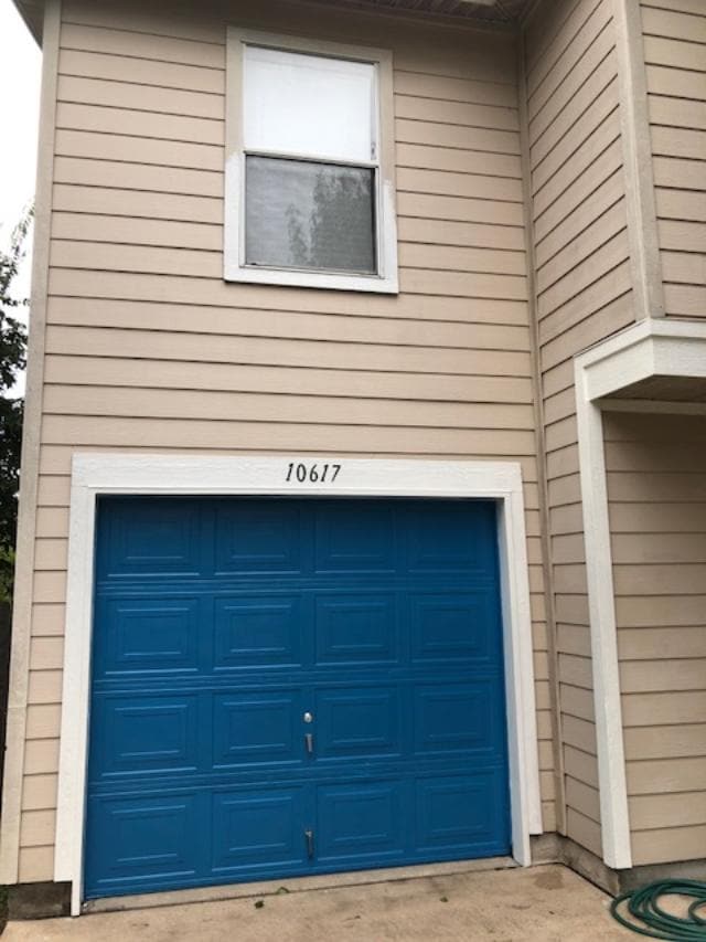 10617 Garbacz Dr in Austin, TX - Foto de edificio - Building Photo