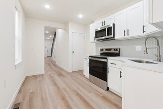 1828 E Pacific St in Philadelphia, PA - Building Photo - Building Photo