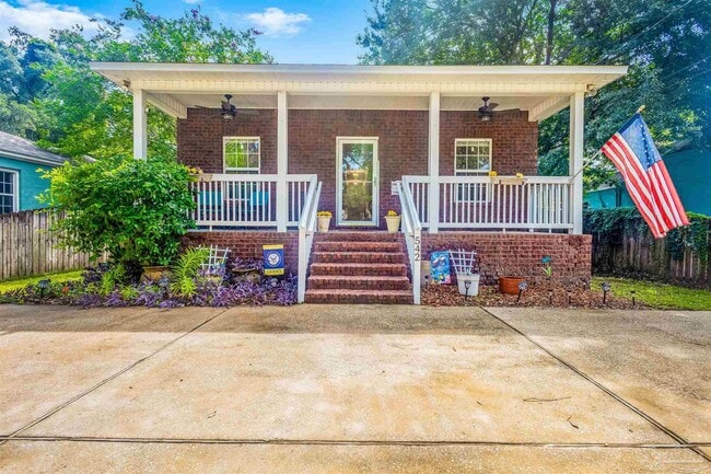 property at 542 S 1st St