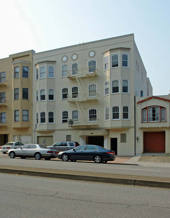 4115 Lincoln Way in San Francisco, CA - Building Photo