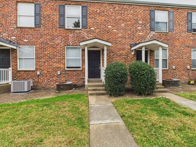 property at 3510 E Richmond Rd