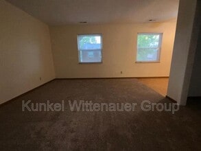 1811 Jamestown Rd in Swansea, IL - Building Photo - Building Photo