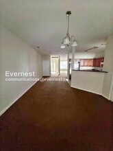 7688 Creekside Ln in Riverdale, GA - Foto de edificio - Building Photo