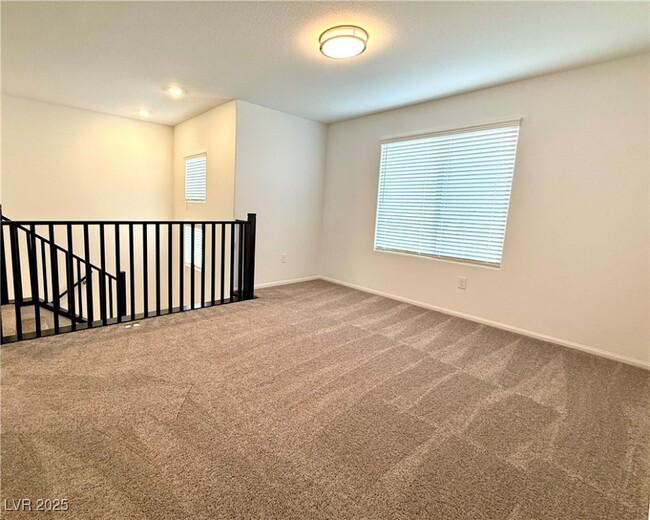 7353 Legacy Pt St in Las Vegas, NV - Building Photo - Building Photo