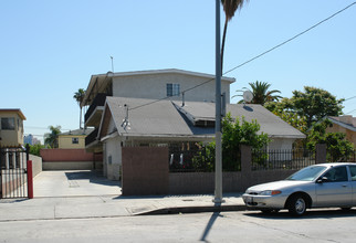 1320 N Normandie Ave in Los Angeles, CA - Building Photo - Building Photo