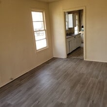 469 E 68th St in Shreveport, LA - Building Photo - Building Photo