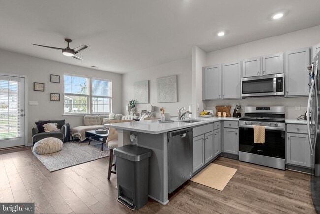 45 Arlotta St in Glassboro, NJ - Foto de edificio - Building Photo