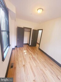 1732 Fontain St photo'