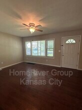 6721 Hawthorne Ave in Raytown, MO - Building Photo - Building Photo