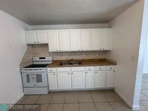 1010 SW 16th Ave in Fort Lauderdale, FL - Building Photo - Building Photo
