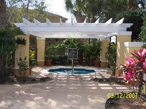 2528 Robert Trent Jones Dr-Unit -#1615 in Orlando, FL - Building Photo - Building Photo